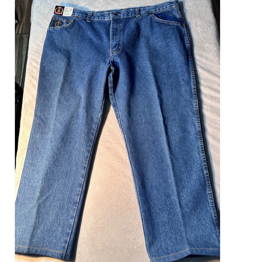 Bill Blass Mens Vintage Straight Leg Jeans  42x26 Made in Canada altered hem NWT